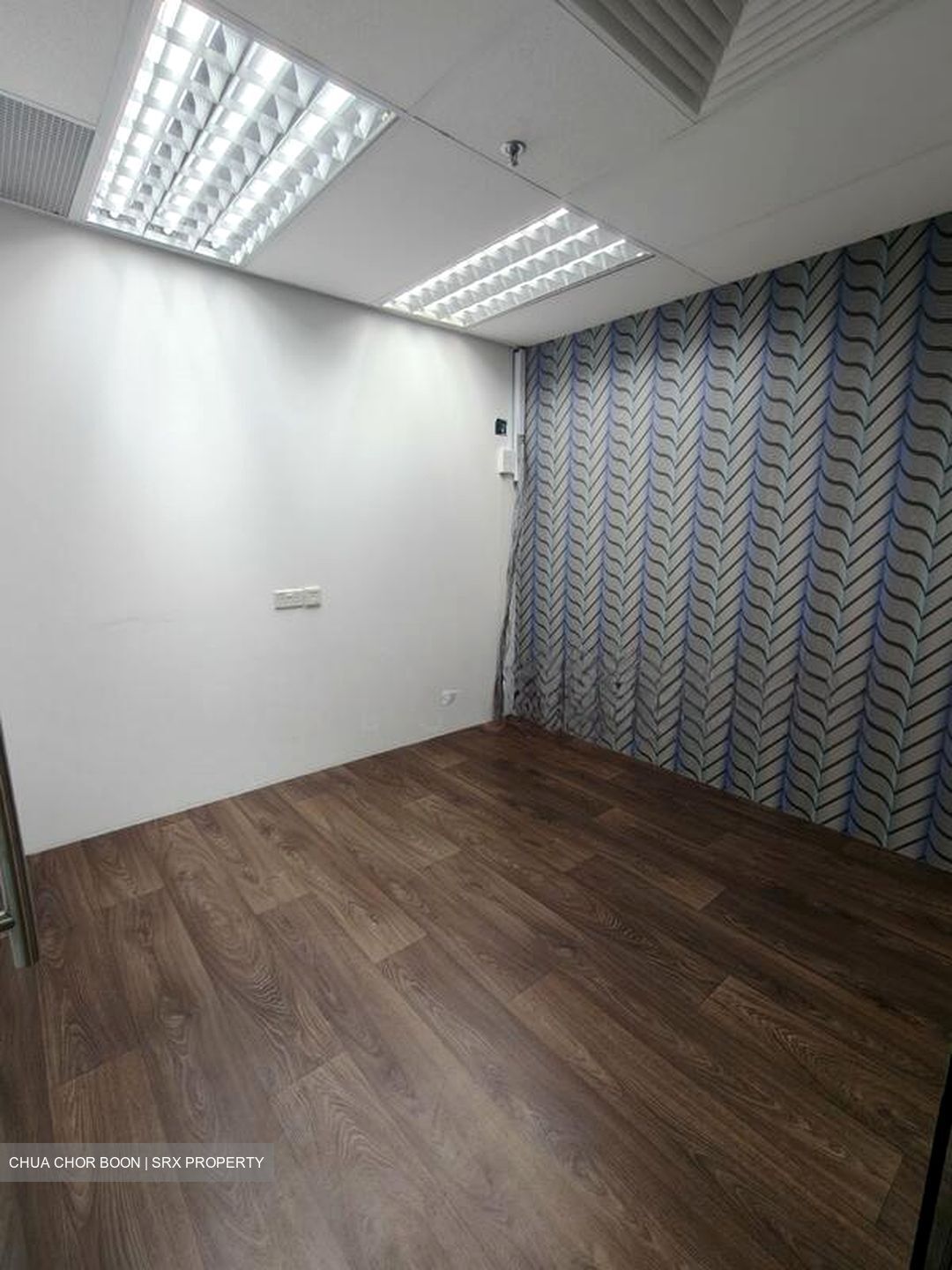 International Plaza (D2), Office #515220161